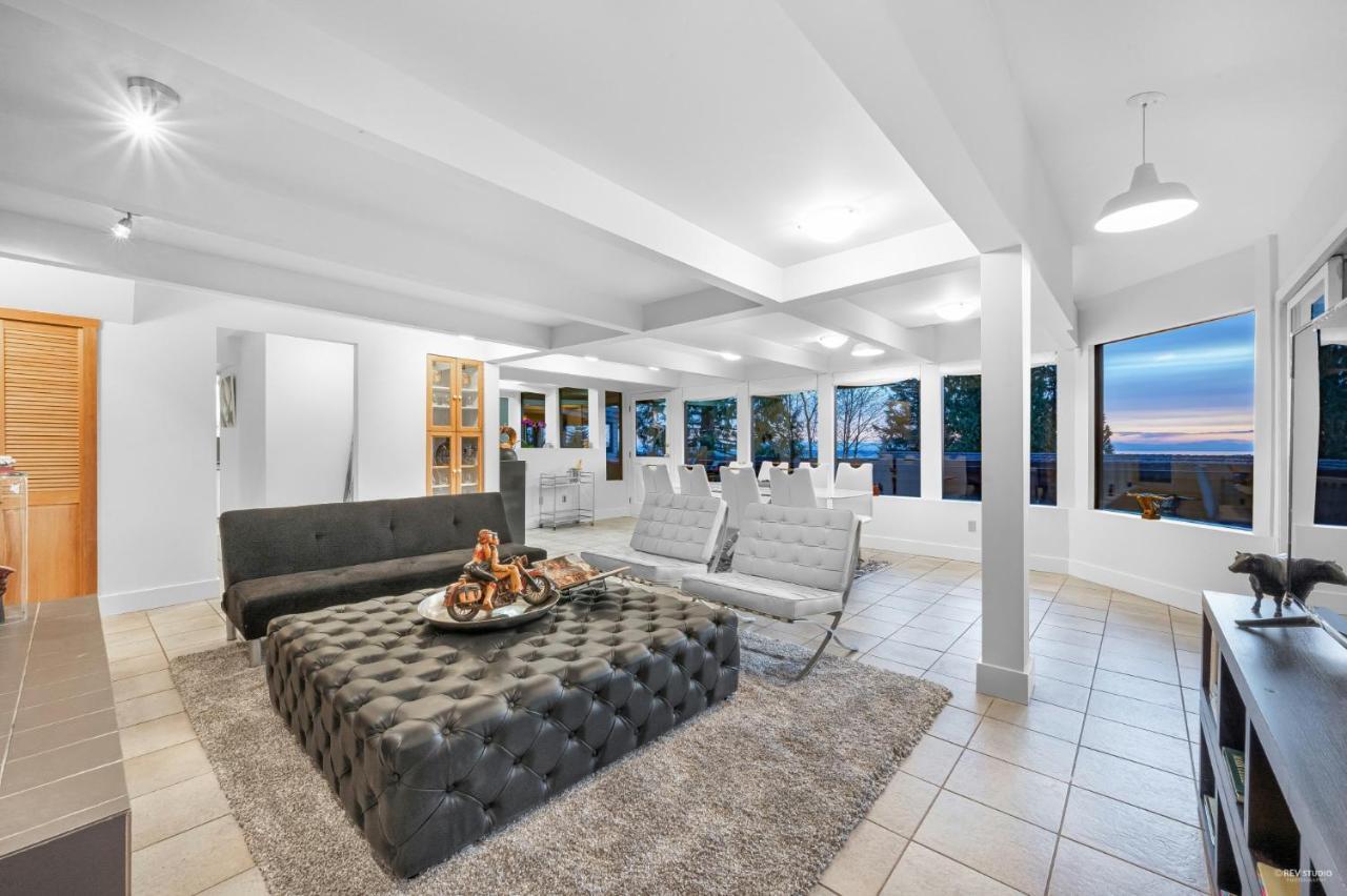 Cypress: Private Bedroom/Bathroom/Office, With Shared Pool, Hot Tub North Vancouver Exterior foto